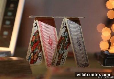 探秘推牌九：电子游艺场所中的经典牌局与充值攻略