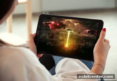 深入解读电子游艺场所DG真人的足球赛事直播：规则、APK下载与实战策略